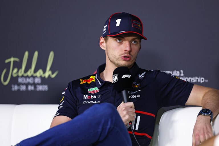 Max Verstappen löi luun syvälle toimittajan kurkkuun