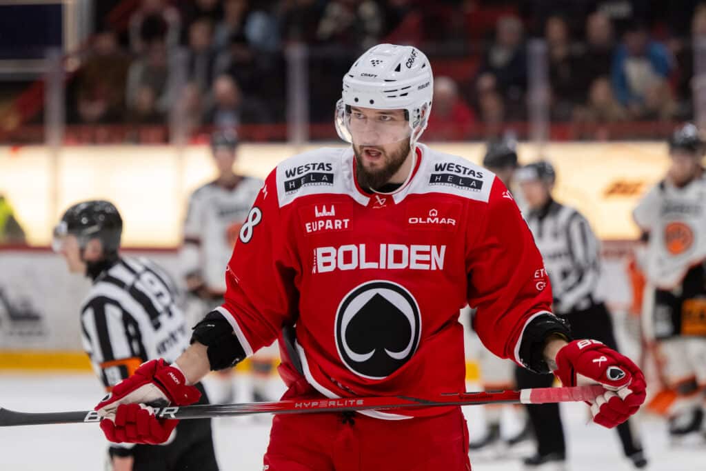 Ässät kiinnitti järkäleen – ”Mihinkään muualle en olisi halunnut” Ässät kiinnitti järkäleen – ”Mihinkään muualle en olisi halunnut”
