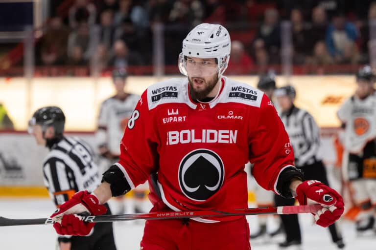 Ässät kiinnitti järkäleen – ”Mihinkään muualle en olisi halunnut”