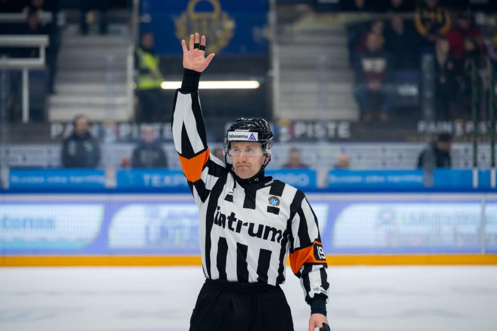 Nämä tuomarit on valittu SM-liigan finaaleihin Nämä tuomarit on valittu SM-liigan finaaleihin