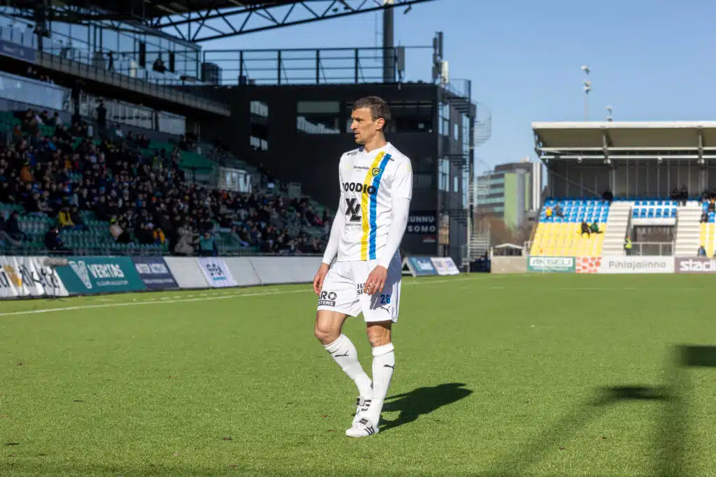 Tähän on tultu: Veikkausliigan helsinkiläisseurat lymyävät jumbosijoilla