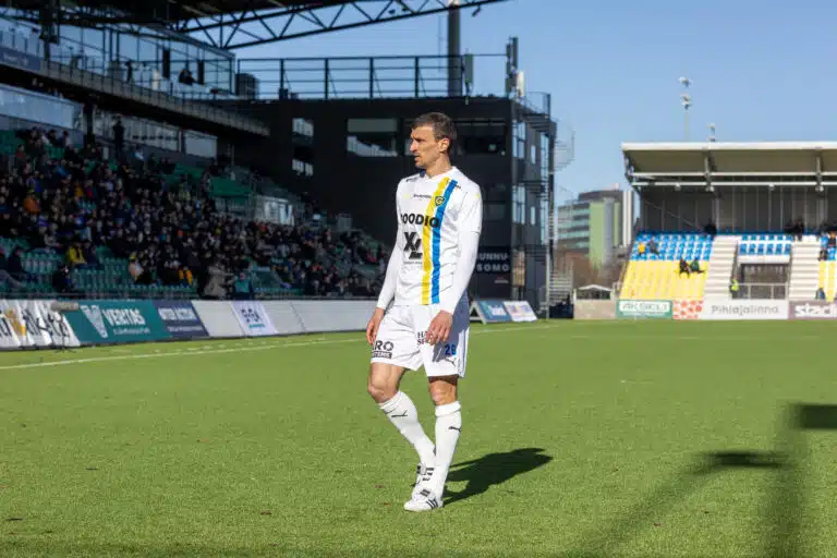 Tähän on tultu: Veikkausliigan helsinkiläisseurat lymyävät jumbosijoilla