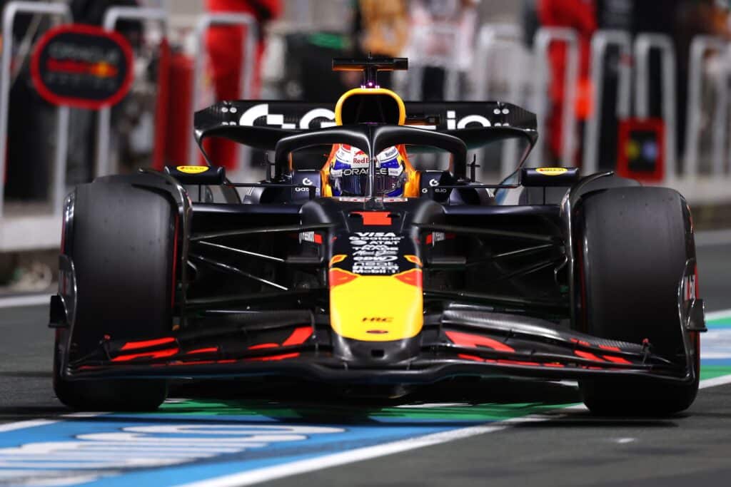 Max Verstappenille kova rangaistus F1-kisassa Max Verstappenille kova rangaistus F1-kisassa