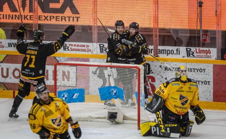 Ryöstö 16 sekunnissa – Raimo Helmisen SaiPa salamoi rajulla tavalla Savossa