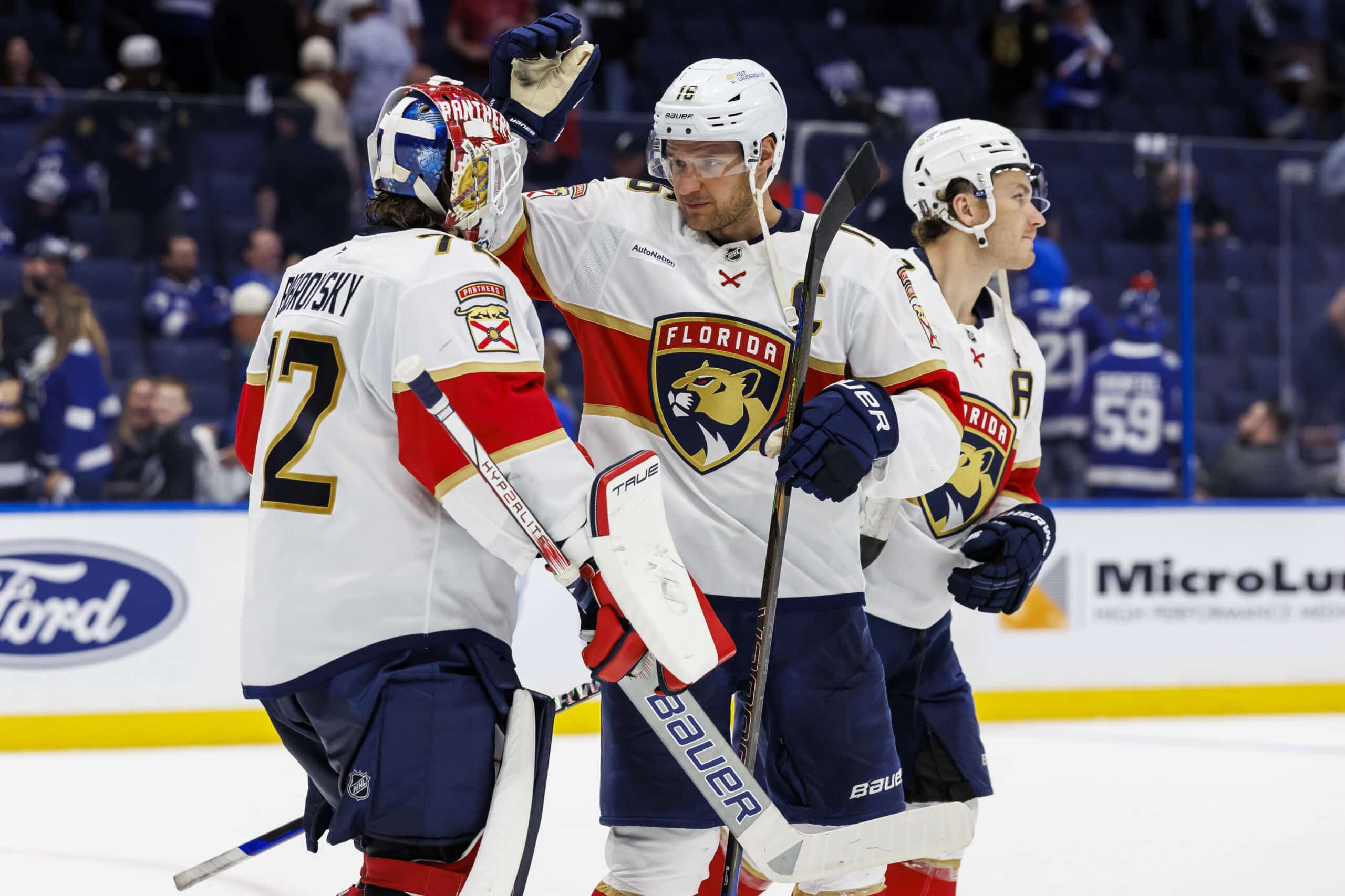 Aleksander Barkov suitsutti joukkuekaveriaan – ”Ainutlaatuinen”