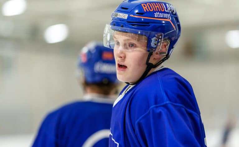 IS: Sport ja Topi Rönni harkitsevat sopimuksen purkamista