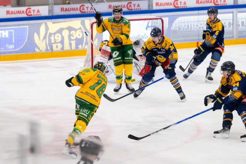 Ville Meskanen tälläsi Ilveksen mitaleille