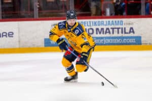 Raumalla yhden miehen show – ”Kunnioitan heitä pelaajina ja ihmisinä” Raumalla yhden miehen show – ”Kunnioitan heitä pelaajina ja ihmisinä”