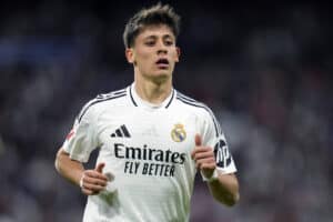 Real Madrid-tähti oli 70 metrin päässä maalista – ja nyt se oli yllättäen ongelma Real Madrid-tähti oli 70 metrin päässä maalista – ja nyt se oli yllättäen ongelma