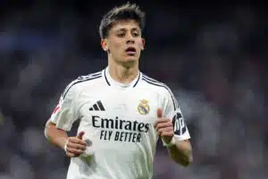 Real Madrid-tähti oli 70 metrin päässä maalista - ja nyt se oli yllättäen ongelma Real Madrid-tähti oli 70 metrin päässä maalista – ja nyt se oli yllättäen ongelma