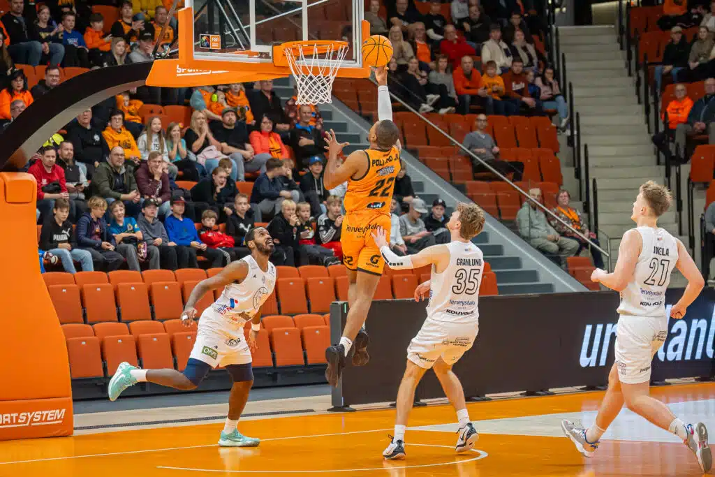 Miesten Korisliigan finalistit selvillä