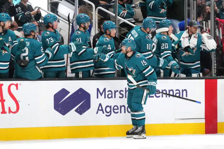 Venäläinen NHL-kiekkoilija palaamassa KHL:ään – isältä rajua tilitystä