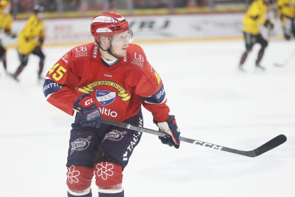 HIFK-ikoni lensi pihalle seurasta - latasi nyt suorat sanat IS:lle Micke-Max Åsten, HIFK