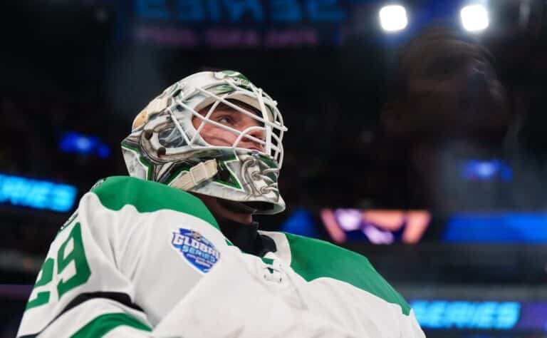 NHL-valmentaja heitti pelaajansa bussin alle