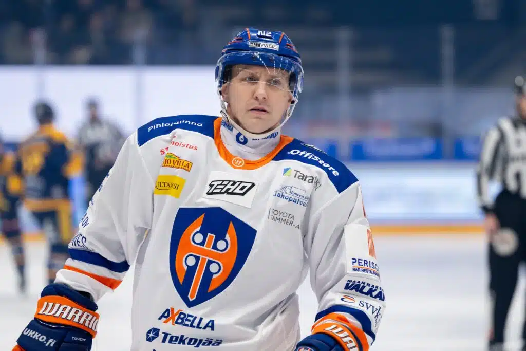 IL: Jääkiekon SM-liigassa jysähti todellinen yllätyssiirto!