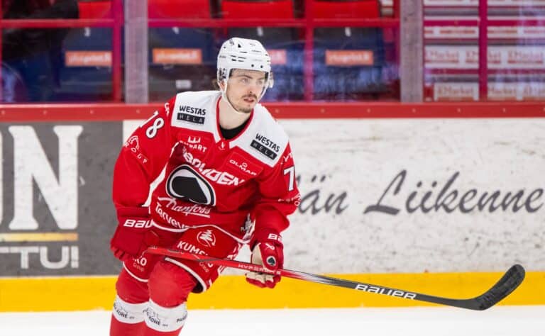 Porin Ässien pelaaja onnistui maalinteossa MM-kisoissa Porin Ässien pelaaja onnistui maalinteossa MM-kisoissa
