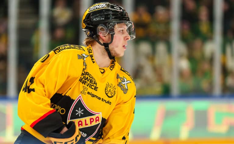 Konsta Kapanen teki nyt jotain mihin kiekkosuvun muut eivät koskaan pystyneet