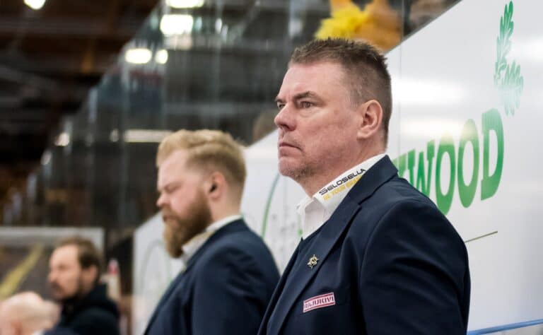 Raimo Helmisen SaiPa iski tiskiin yllättävän pelaajahankinnan