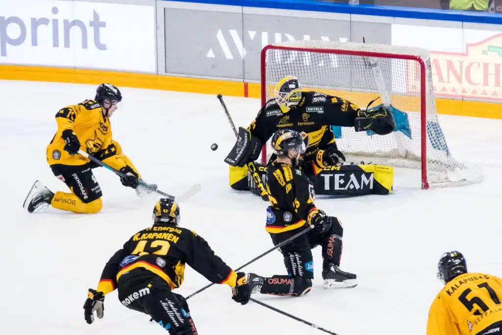Nyt meni jännäksi – SM-liigan kuudes finaali jatkoajalle