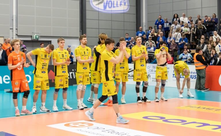 Akaa Volley on vihdoinkin Suomen mestari Akaa Volley on vihdoinkin Suomen mestari