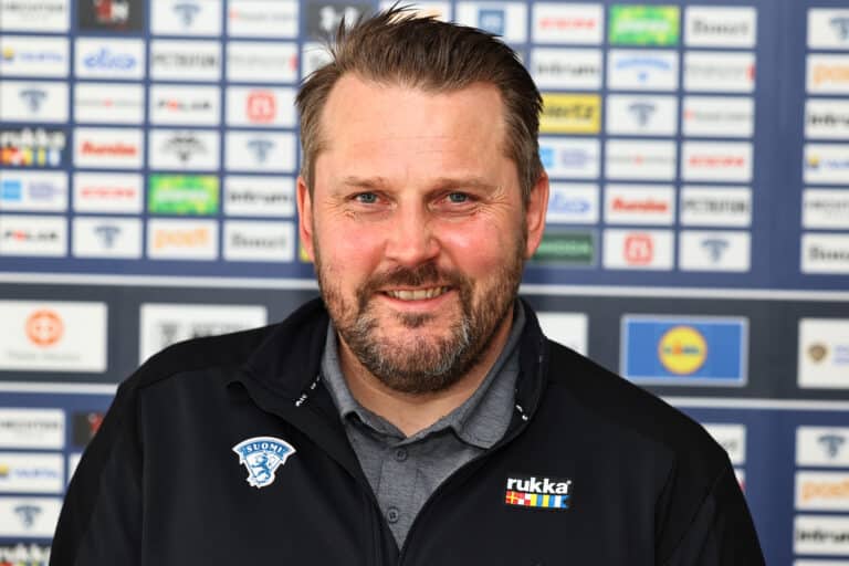 Leijonien päävalmentaja Antti Pennanen teki ratkaisunsa