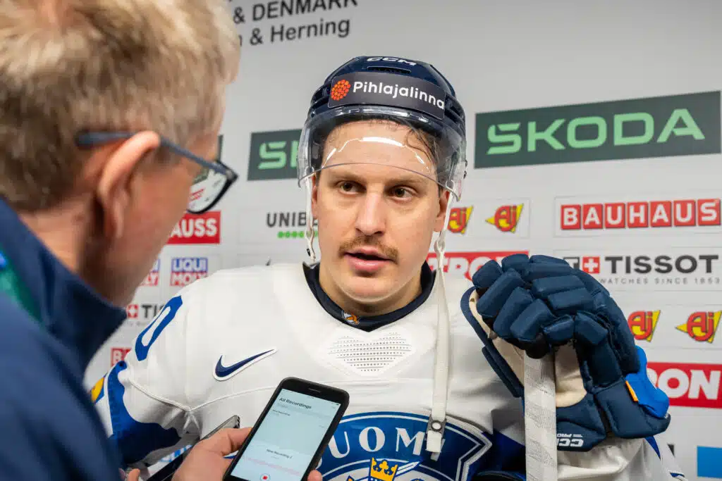 Eeli Tolvasen jättiviikko toi kunniamaininnan