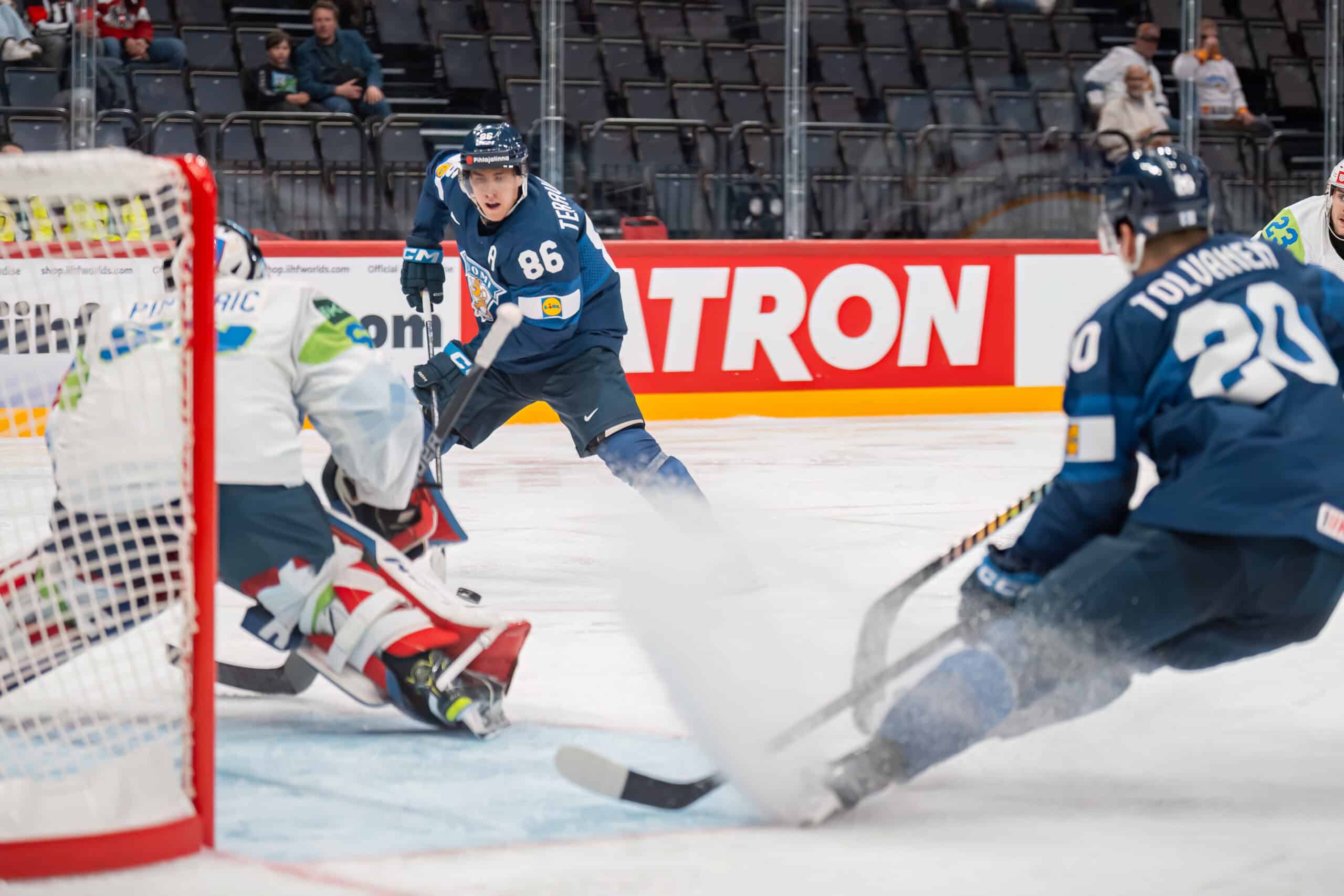 Ruotsista tylyä tekstiä Leijonien joukkueesta