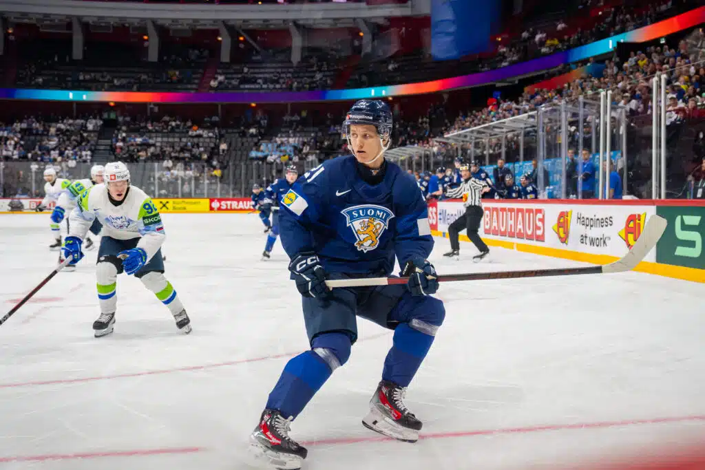 Se on siinä! Leijonat löi Kanadan rankkareilla