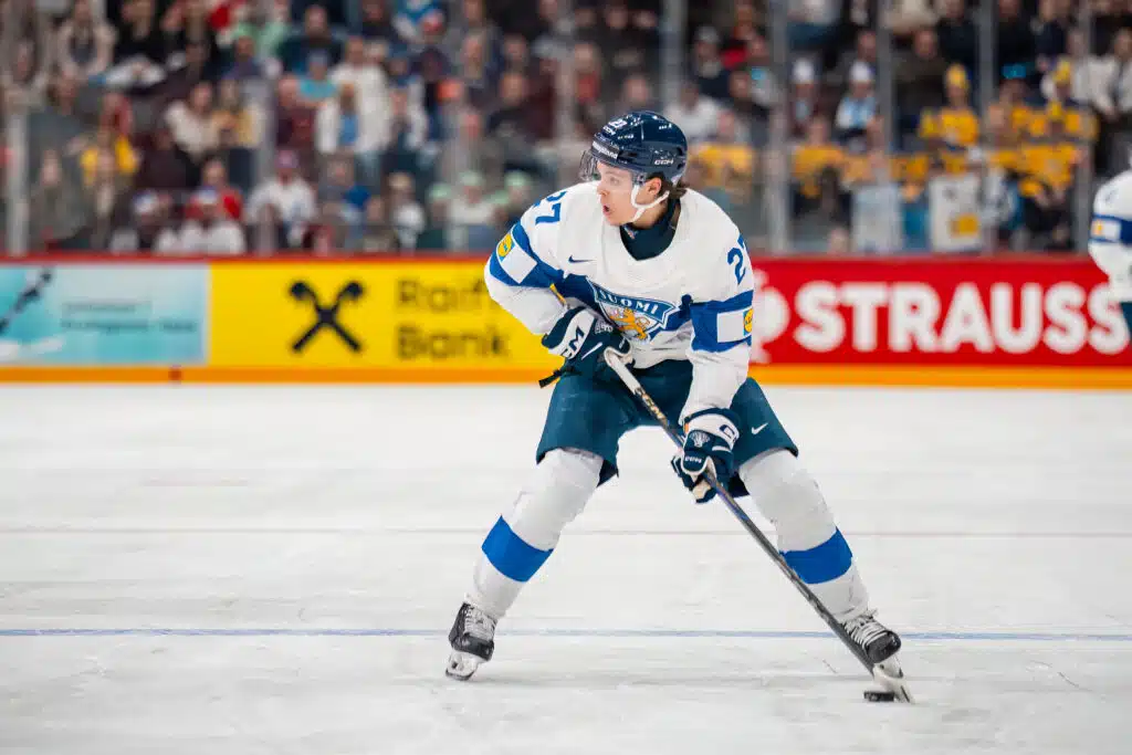 Mikael Pyyhtiälle märkä rätti Columbus Blue Jacketsilta