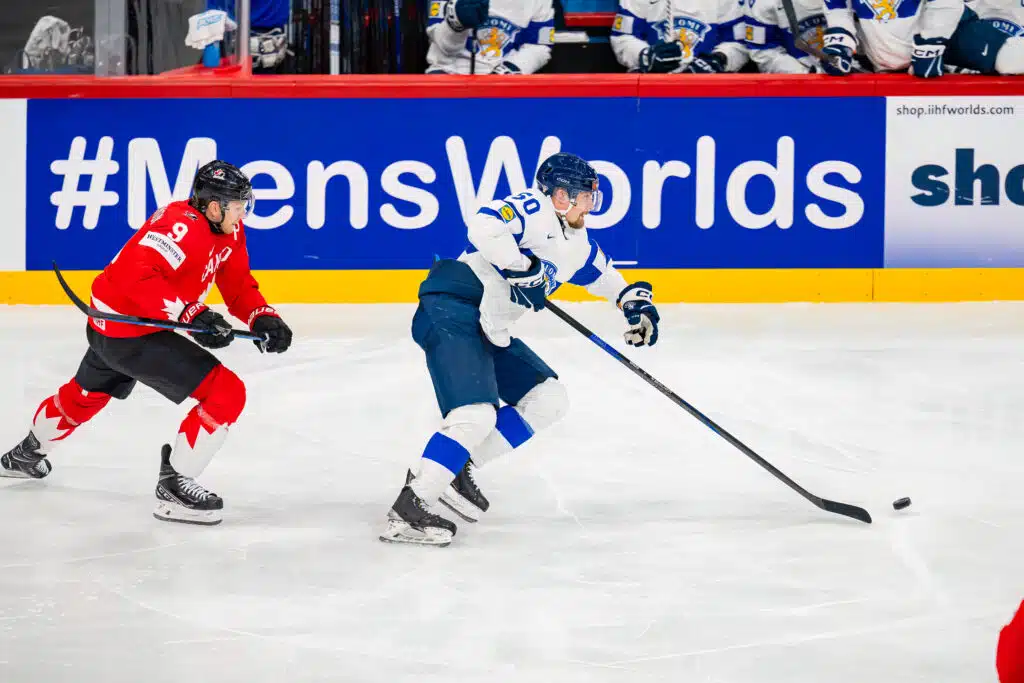 Nathan MacKinnon täräytti Ruotsi-ottelun jälkeen – ”Olimme Suomea vastaan parempia”