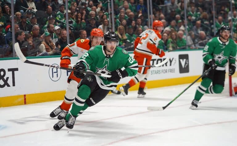 Dallas Stars jatkaa aktiivisena pelaajamarkkinoilla – kaksi jatkosopimusta