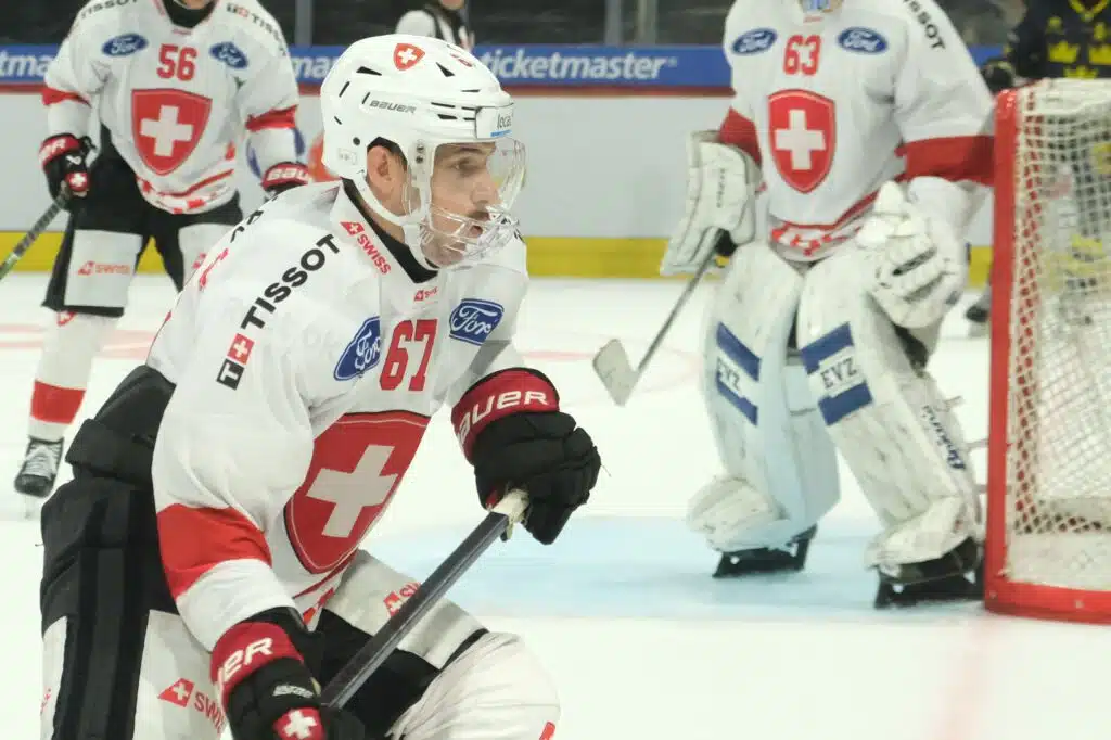 Sveitsi antoi myrskyvaroituksen MM-kisojen alla