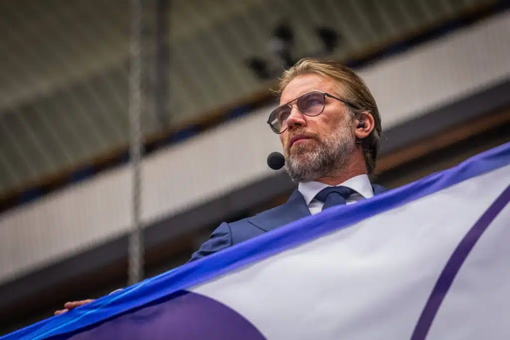 Jääkiekkolegenda Peter Forsbergin suuri suru - "Onhan tämä edelleen raskasta" Jääkiekkolegenda Peter Forsbergin suuri suru – ”Onhan tämä edelleen raskasta”