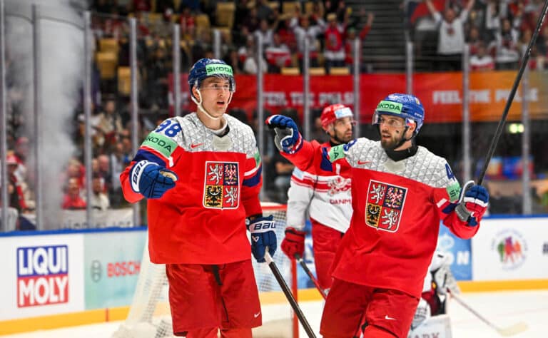 Tshekki antoi Tanskalle isän kädestä MM-kiekossa