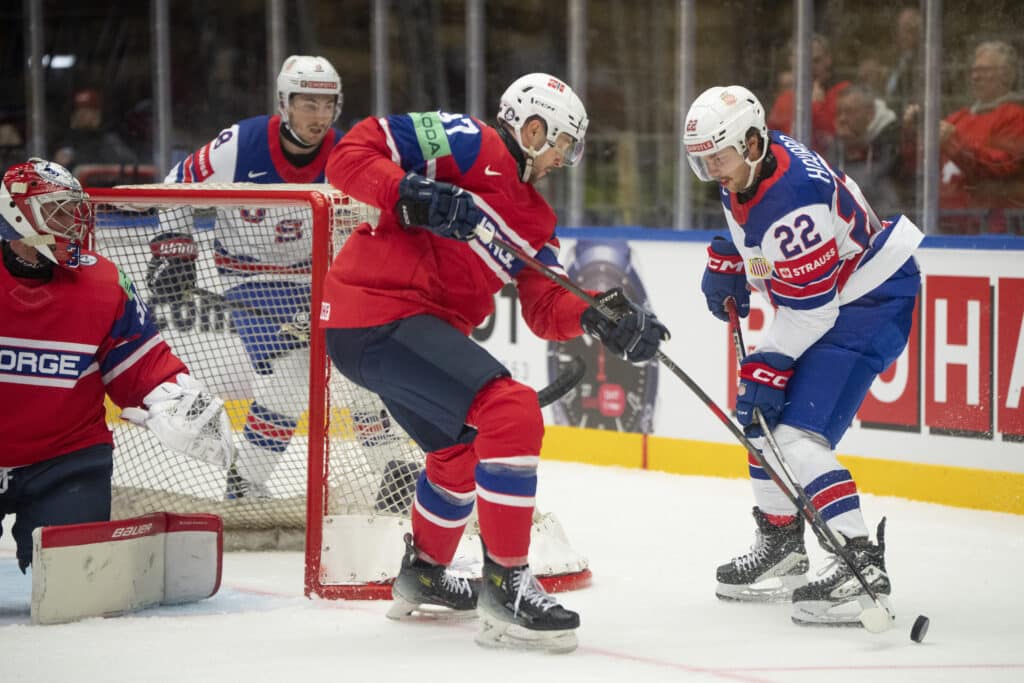 Superlupaus sulatti NHL-tähdet MM-kisoissa – ”Se olisi voinut olla helposti 10-1 ensimmäisen erän jälkeen…” Superlupaus sulatti NHL-tähdet MM-kisoissa – ”Se olisi voinut olla helposti 10-1 ensimmäisen erän jälkeen…”