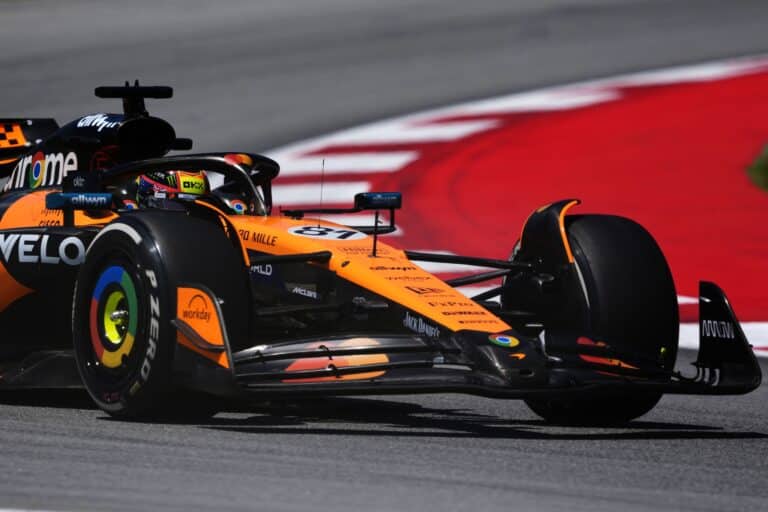 McLaren-pomo ylisti Oscar Piastrin hienoa elettä