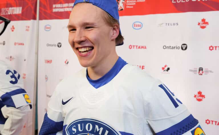 Suomalaislupauksen loistokausi AHL:ssä jatkuu - Atro Leppänen hyvässä vireessä Suomalaislupauksen loistokausi AHL:ssä jatkuu – Atro Leppänen hyvässä vireessä