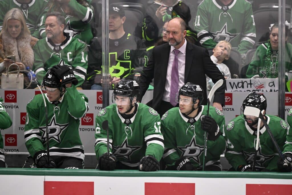 Dallas Stars antoi kenkää päävalmentajalleen Dallas Stars antoi kenkää päävalmentajalleen