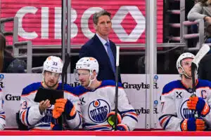 NHL:ssä rävähti jättiuutinen - Edmonton Oilers kovaan ratkaisuun NHL:ssä rävähti jättiuutinen – Edmonton Oilers kovaan ratkaisuun