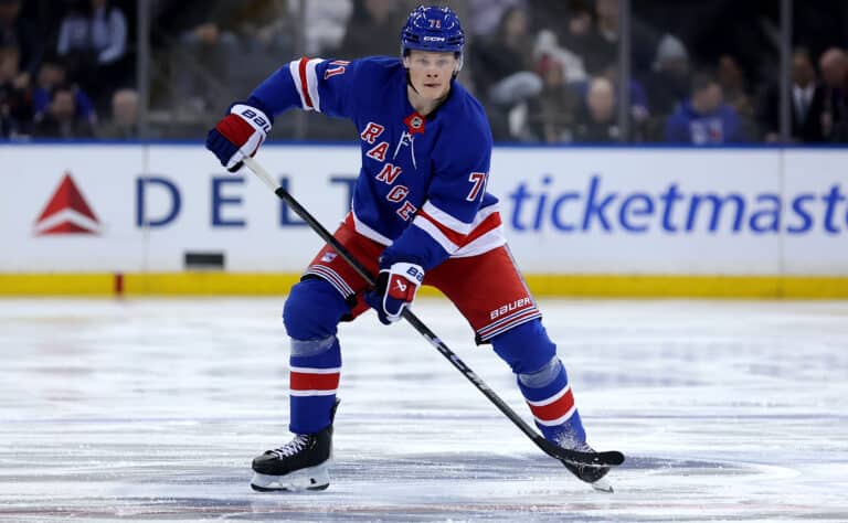 Juuso Pärssisen New York Rangersilla maailma edelleen ylösalaisin Juuso Pärssisen New York Rangersilla maailma edelleen ylösalaisin