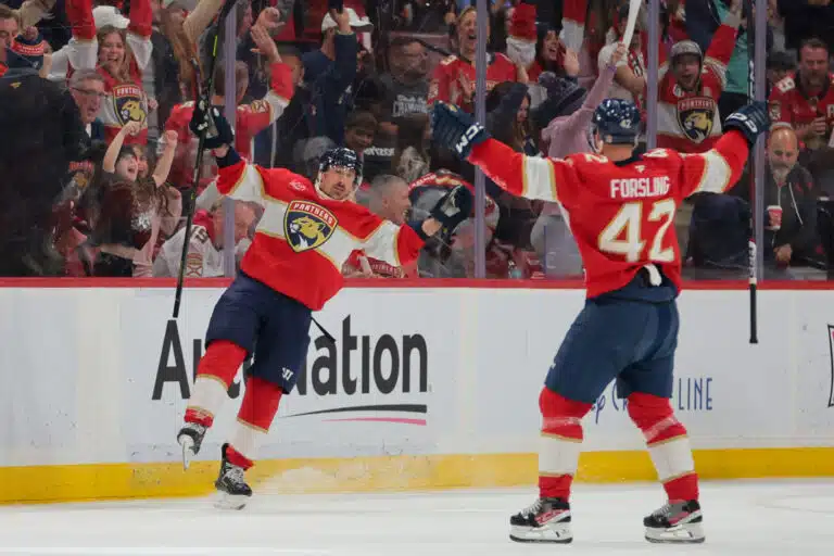 Mitä Florida Panthersin pukukopissa oikein tapahtui? – ”Se on salaliittoteoria”
