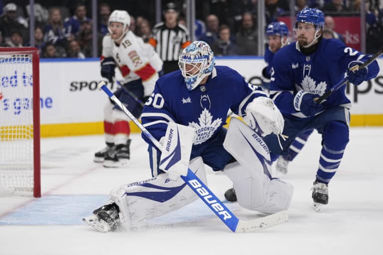 NHL:ssä jättisiirto – ykkösmaalivahti kaupattu