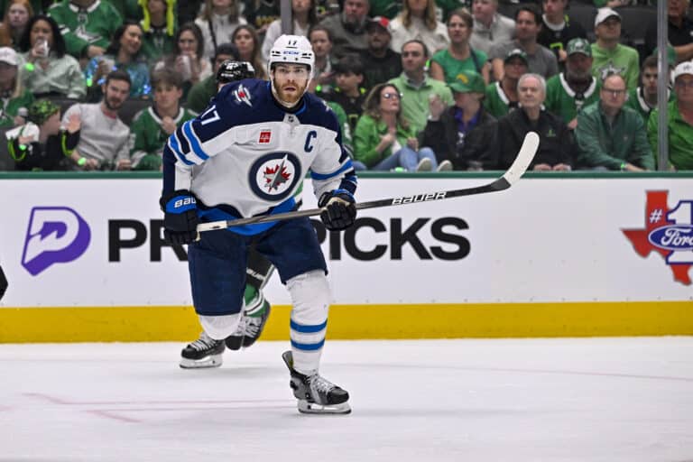Jättimäinen ilmoitus – NHL-seura kiinnitti kapteenin
