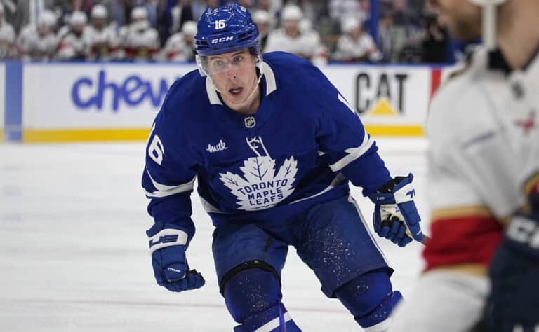 Luvassa hirmusopimus? NHL-seurat taistelevat nyt tähtihyökkääjästä