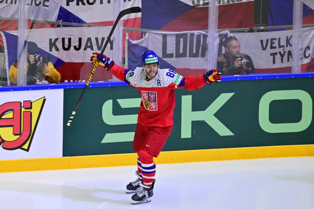 Onko tässä olympiajääkiekon kirkkain tähti?