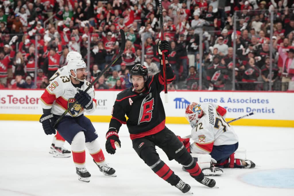 Nyt laitetaan rahaa palamaan - Sebastian Aho saamassa vahvistuksia rinnalleen Nyt laitetaan rahaa palamaan – Sebastian Aho saamassa vahvistuksia rinnalleen
