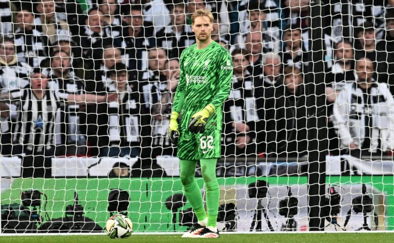 Liverpool-vahti lähtökuopissa Liverpool-vahti lähtökuopissa