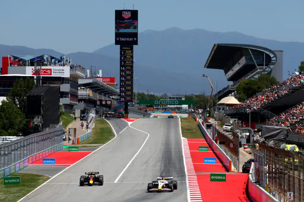 Lando Norris täysin omaa luokkaansa Barcelonassa