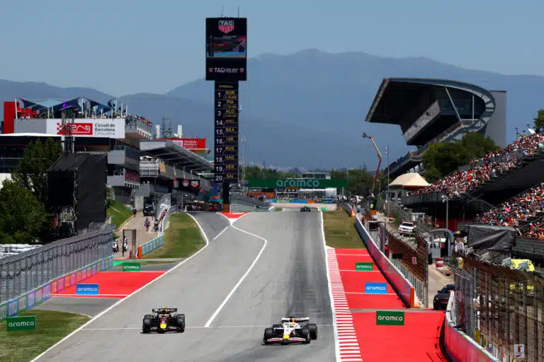 Lando Norris täysin omaa luokkaansa Barcelonassa