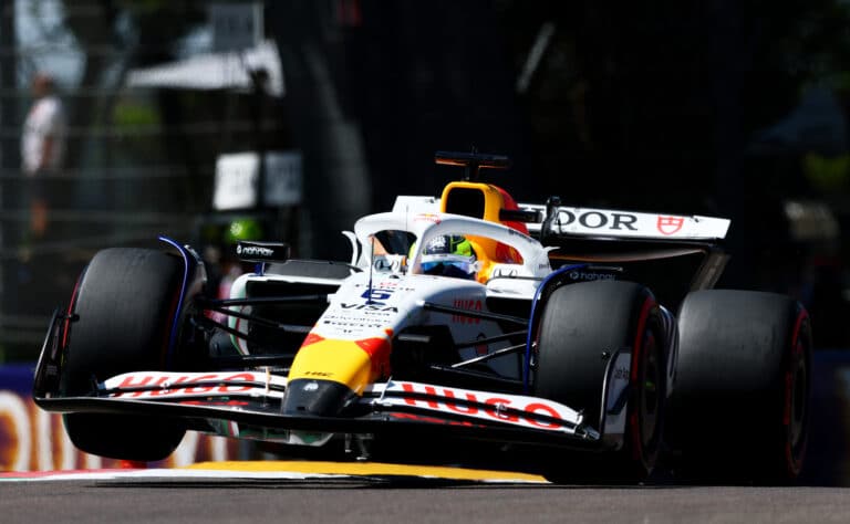 Taas punaiset liput Imolassa – McLaren hallitsi molempia F1-harjoituksia